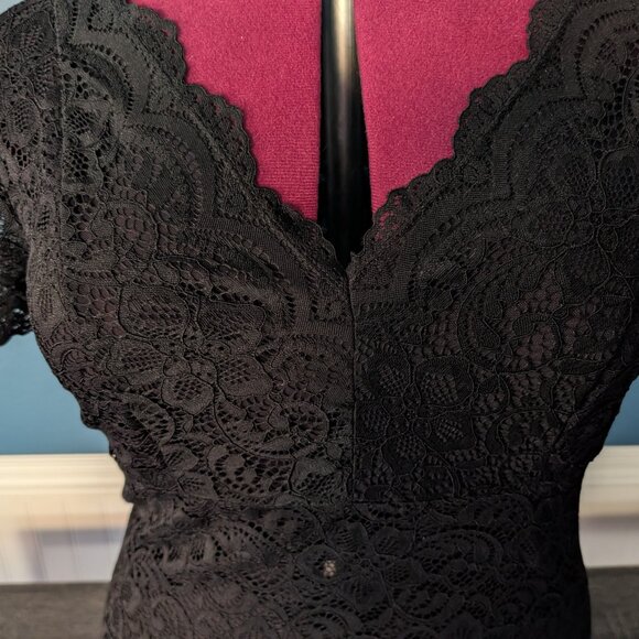 Black lace bodysuit Torrid - Picture 2 of 4